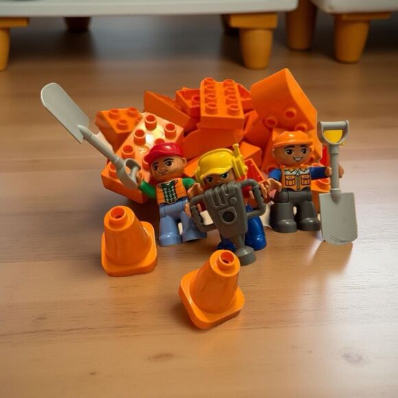 mega Bloks DUPLO Town Truck Tracked Excavator Dump Truck & Figures Construction - Picture 5 of 5